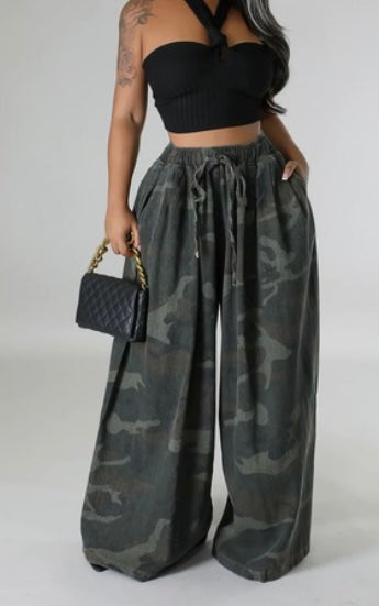 Camo gaucho wide leg denim